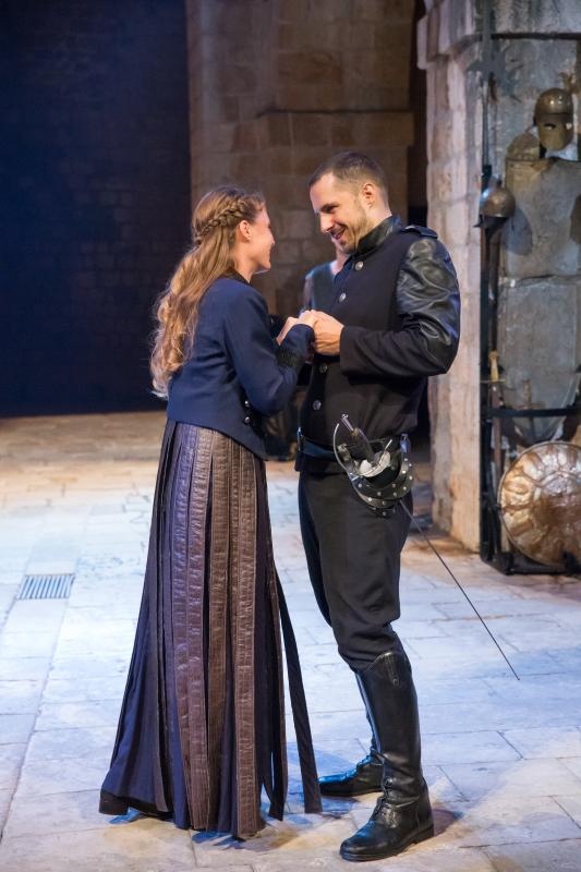 Povodom obiljezavanja 400. godina smrti Williama Shakespearea premijerno je izveden Othello, tragedija Williama Shakespearea u režiji Ivice Boban i s Draganom Despotom kao Othellom