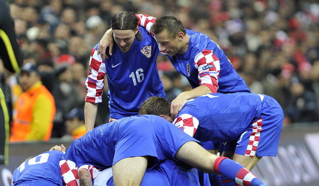 Istanbul, 111111.Turk Telekom Arena.Dodatna kvalifikacijska nogometna utakmica za plasman na Europsko prvenstvo, Turska – Hrvatska.Na slici: slavlje, Vedran Corluka za treci gol Hrvatske.Foto: Josko Ponos / CROPIX