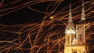 Na tržnici Dolac održan je peti performans Kapulica & Lampioni.  Foto: PIXSELL