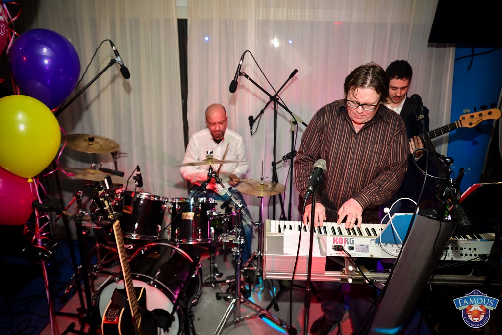 U Famous beach and grill baru Rockatansky bend proslavio je 20 godina djelovanja U Famous beach and grill baru Rockatansky bend proslavio je 20 godina djelovanja