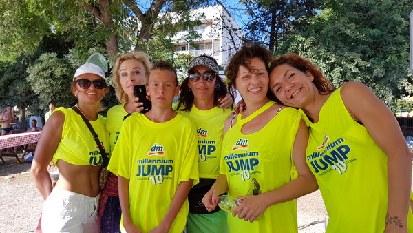 Sasvim osoban doživljaj – 10. dm Millennium Jump sa zadarske rive. Foto: Mladen Malik Barba Sasvim osoban doživljaj – 10. dm Millennium Jump sa zadarske rive. Foto: Mladen Malik Barba