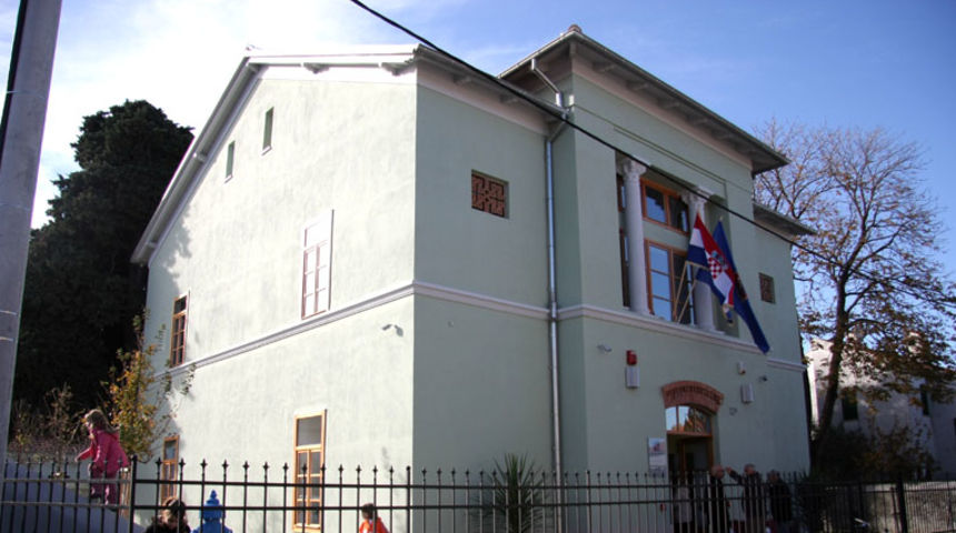 Gradska knjižnica Zadar – ogranak Arbanasi Gradska knjižnica Zadar – ogranak Arbanasi