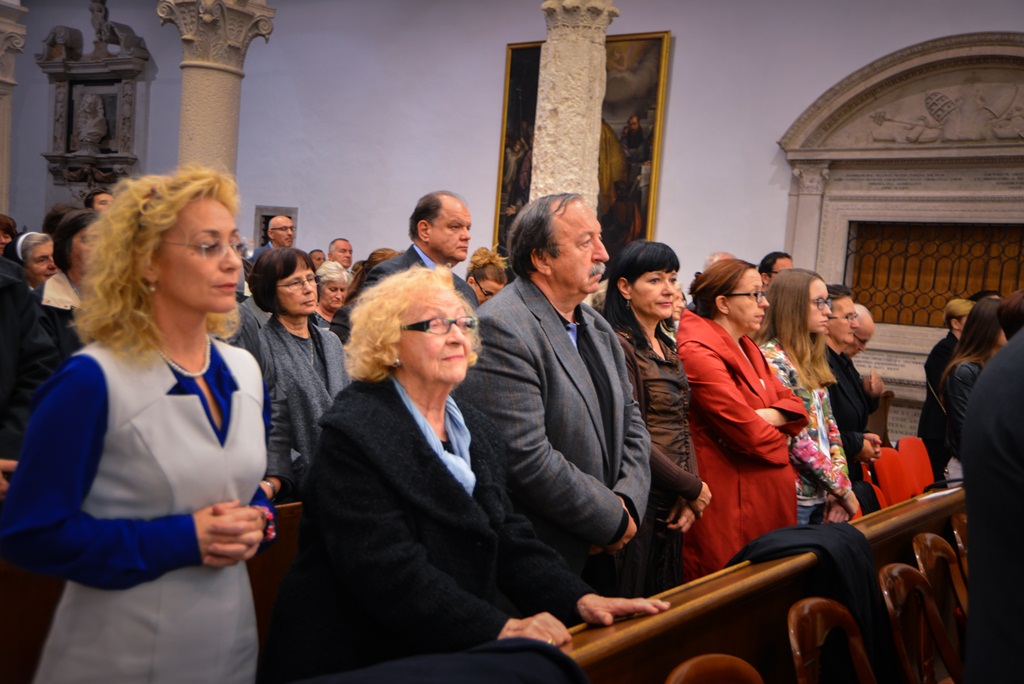 Nadbiskup Puljić predvodio svečano misno slavlje u crkvi. sv. Marije u sklopu obilježavanja 950. obljetnice spomena samostana. Foto: Iva Perinčić