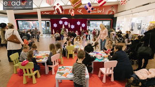 Sveti Nikola posjetio Supernova centar i razveselio mališane