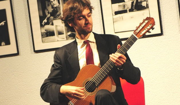 Mladi gitarist Petrit Ceku u HNK Zadar