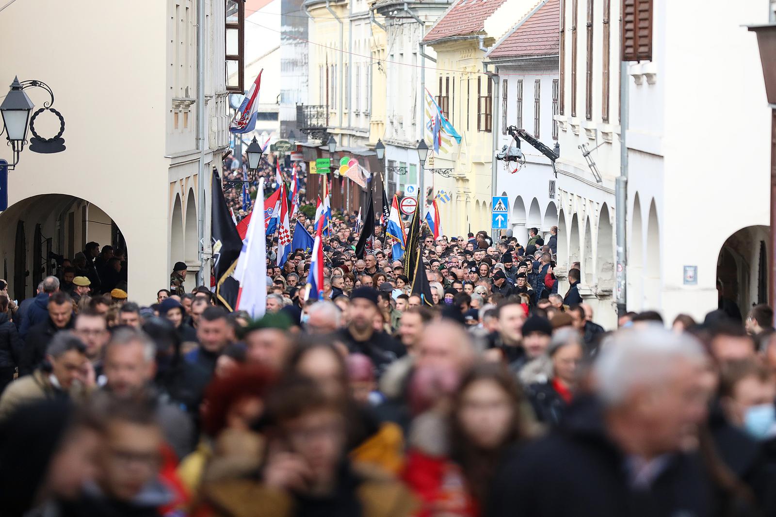 Kolona sjećanja u Vukovaru 18. studenog 2021. Kolona sjećanja u Vukovaru 18. studenog 2021.