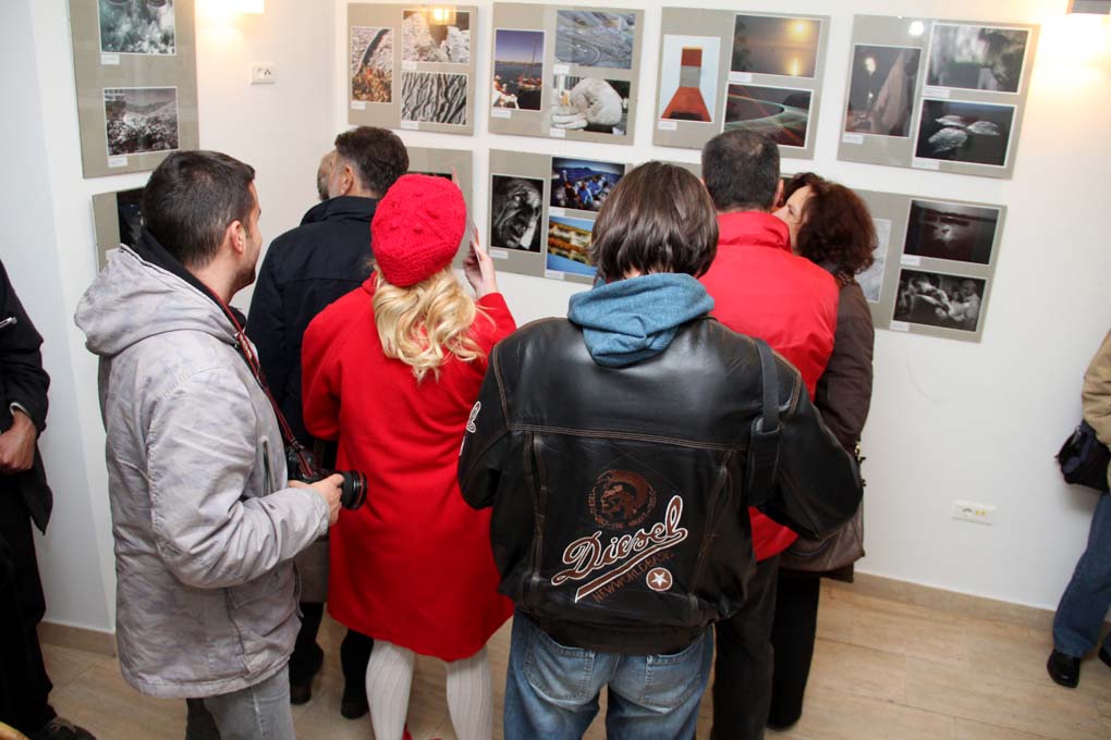 Otvorenje izložbe “Otočni fotografi”, foto: Iva Perinčić