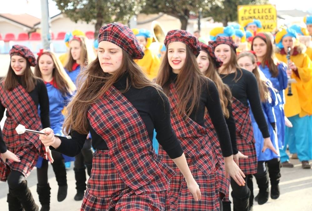 2. Međunarodna karnevalska povorka Virskih maškara