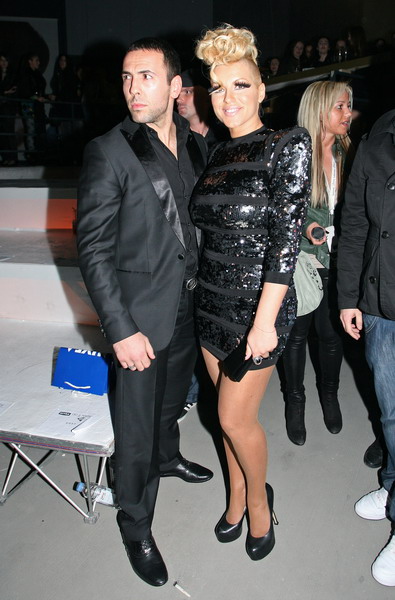 U trgovackom centru West gate sinoc zapoceo modni dogadjaj Nivea Cro A Porter. U trgovackom centru West gate sinoc zapoceo modni dogadjaj Nivea Cro A Porter.