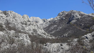 Ako ste u mogućnosti za mali izlet, posjetite Stap – veliko krško polje na Južnom Velebitu, na 960 m visine, foto: Vedran Penga