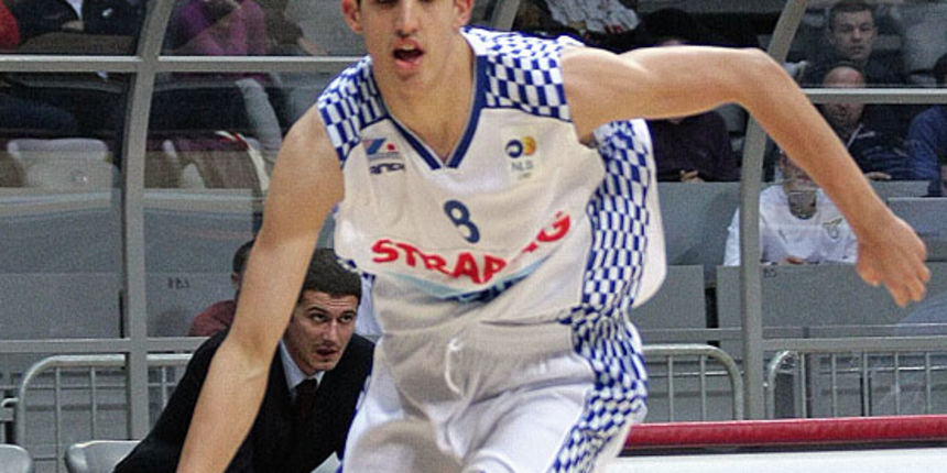 Ivan Batur, KK Zadar – KK Bosna (foto: Marin Gospić) Ivan Batur, KK Zadar – KK Bosna (foto: Marin Gospić)