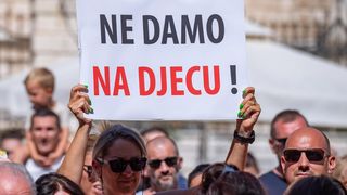 Na Narodnom trgu održan prosvjed “Krik za slobodu” protiv epidemioloških mjera