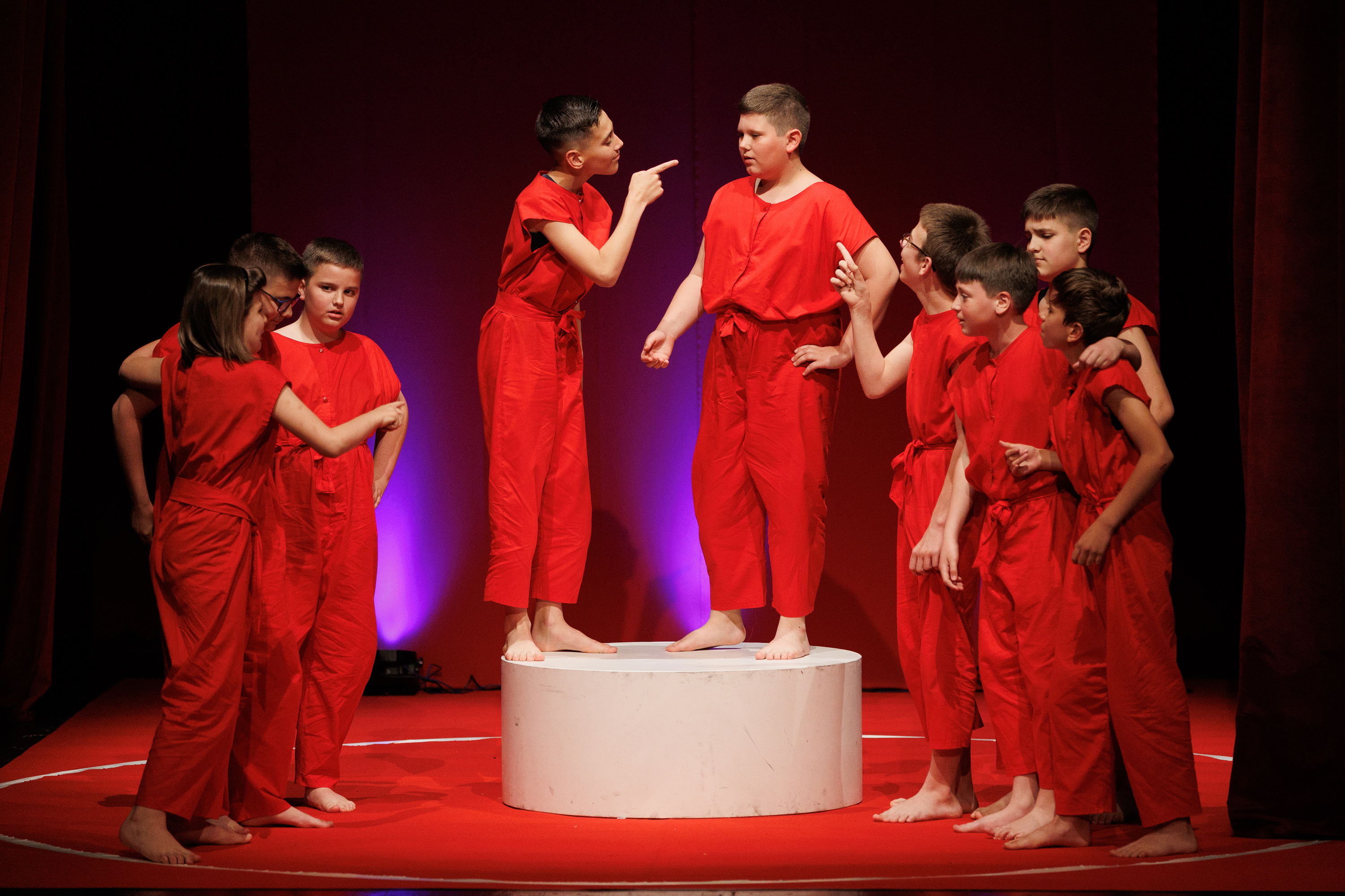 Igrajmo se: Zabranjeno mlađima od 15 strana A