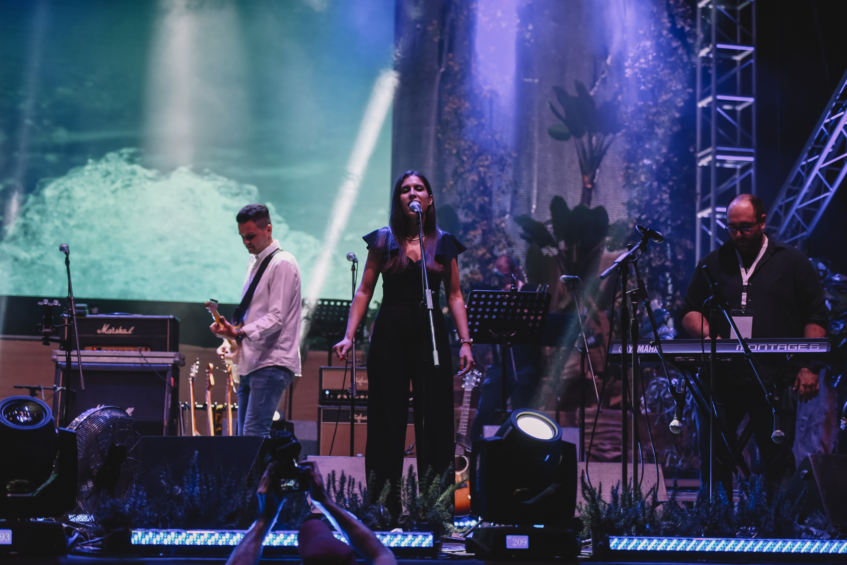 Stari Plac: Mišo Kovač i prijatelji priredili nezaboravan koncert