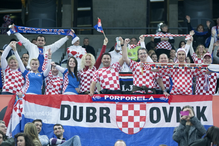 Barcelona 250113.
Gradska dvorana Palau Sant Jordi.
Svjetsko prvenstvo u rukometu za muskarce Spanjolska 2013.
Utakmica polufinala izmedju Hrvatske i Danske.
Na fotografiji: navijaci.
Foto: Ante Cizmic / CROPIX Barcelona 250113.
Gradska dvorana Palau Sant Jordi.
Svjetsko prvenstvo u rukometu za muskarce Spanjolska 2013.
Utakmica polufinala izmedju Hrvatske i Danske.
Na fotografiji: navijaci.
Foto: Ante Cizmic / CROPIX