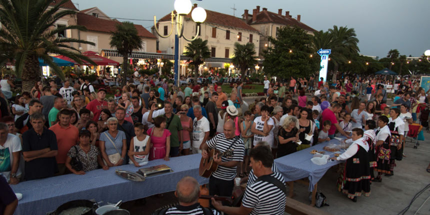 Dvadeset tisuća posjetitelja na Biogradskoj noći, foto: Vinko Pešić Dvadeset tisuća posjetitelja na Biogradskoj noći, foto: Vinko Pešić