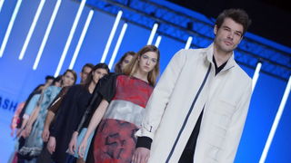 Zagreb, 150313.
Zagrebacki Velesajam.
Odrzana je treca vecer revije Perwoll Fashion.hr na kojoj su svoje kreacije predstavili Martina Felja, Morana Krklec, Young at Squat, Marina Design i Envy Room.
Na fotografiji: kreacije Young at Squat.
Foto: Marko T Zagreb, 150313.
Zagrebacki Velesajam.
Odrzana je treca vecer revije Perwoll Fashion.hr na kojoj su svoje kreacije predstavili Martina Felja, Morana Krklec, Young at Squat, Marina Design i Envy Room.
Na fotografiji: kreacije Young at Squat.
Foto: Marko T