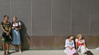 Image 1185723 (auto) Image 1185723 (auto)