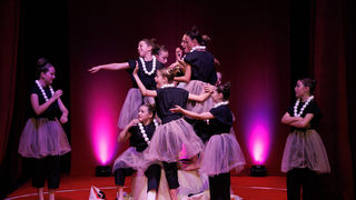 Igrajmo se: Zabranjeno mlađima od 15 strana A