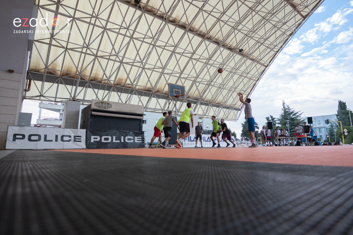 3×3 Basket Tour @ City Galleria