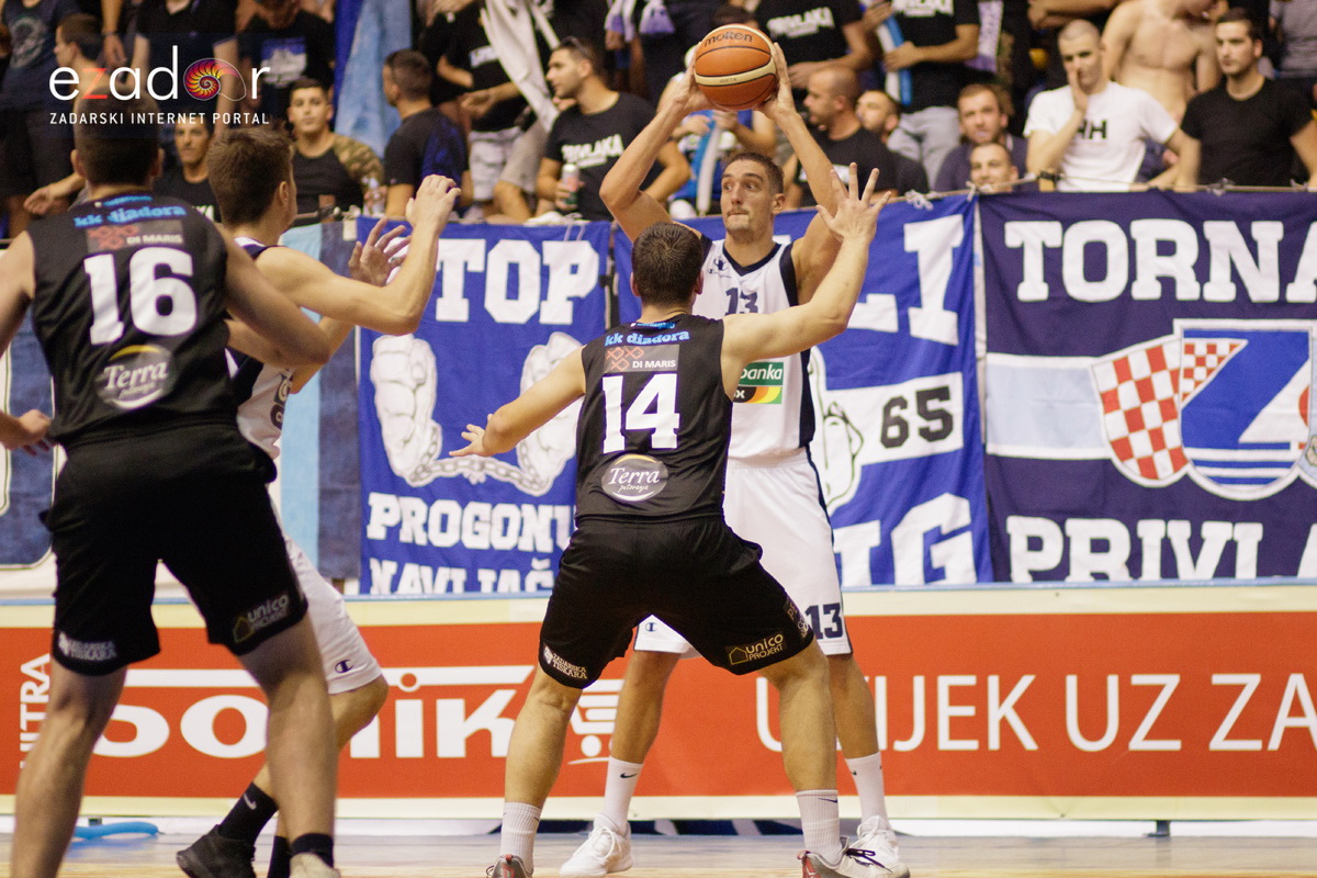 Humanitarna utakmica u Jazinama: KK Zadar – KK Diadora Humanitarna utakmica u Jazinama: KK Zadar – KK Diadora