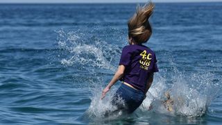 Ludijada zadarskih maturanata uz pjesmu i kupanje na Morskim orguljama. Foto: Dino Stanin/PIXSELL Ludijada zadarskih maturanata uz pjesmu i kupanje na Morskim orguljama. Foto: Dino Stanin/PIXSELL
