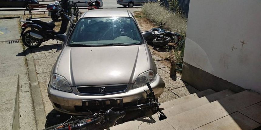 Prometna na policijskom parkiralištu