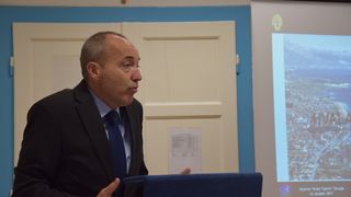 Ministar Krstičević posjetio eskadrilu transportnih helikoptera Ministar Krstičević posjetio eskadrilu transportnih helikoptera