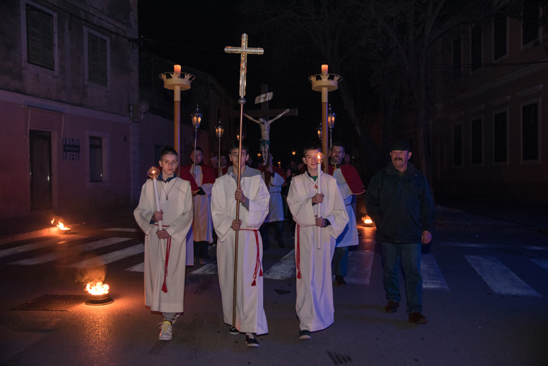 Biograd: procesija na Veliki petak, foto- V. Pesic Biograd: procesija na Veliki petak, foto- V. Pesic