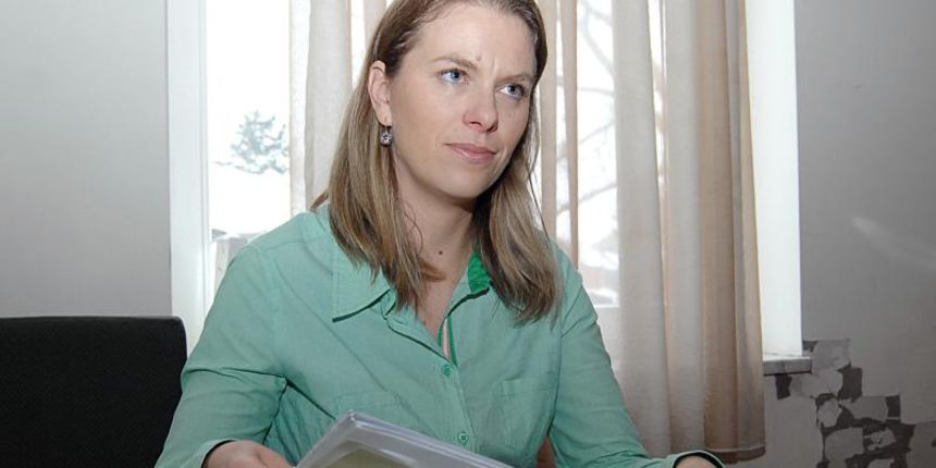 Sisak – Jasmina Jovev, bivsa predstojnica kabineta sisacko-moslavacke zupanice Marine Lovric-Merzel, u posjedu je kopija dokumenata na temelju kojih je optuzila zupanicu u emisiji Nedjeljom u dva. Photo: Nikola Cutuk/PIXSELL Sisak – Jasmina Jovev, bivsa predstojnica kabineta sisacko-moslavacke zupanice Marine Lovric-Merzel, u posjedu je kopija dokumenata na temelju kojih je optuzila zupanicu u emisiji Nedjeljom u dva. Photo: Nikola Cutuk/PIXSELL