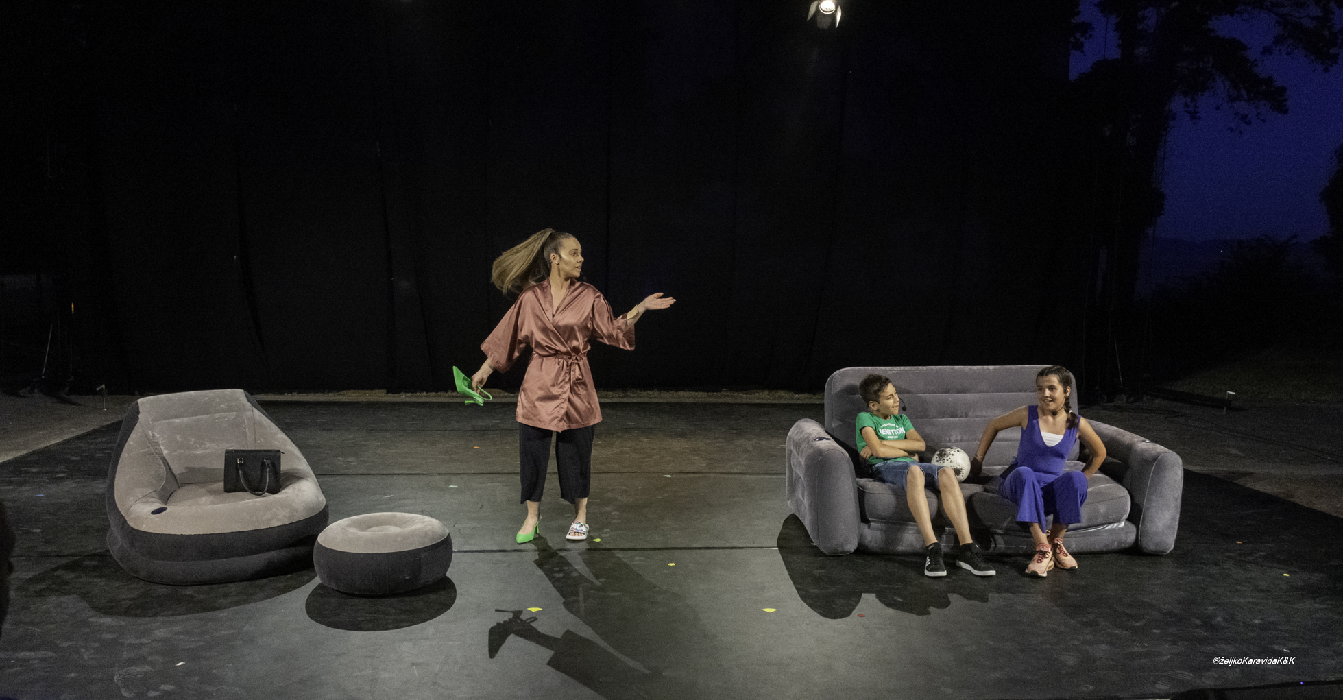 Gesta na Kapetanskom: Premijera predstave Pila naopako