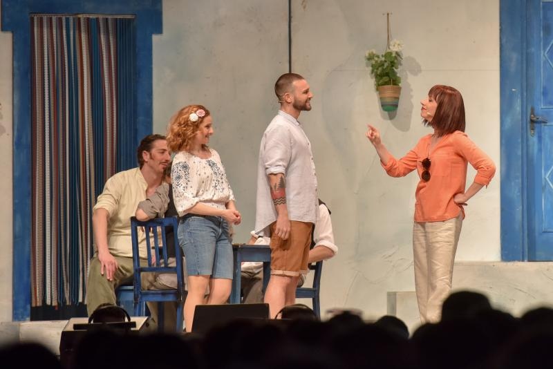 Mjuzikl Mamma Mia kazališza Komedija u dvorani Krešimir Ćosić