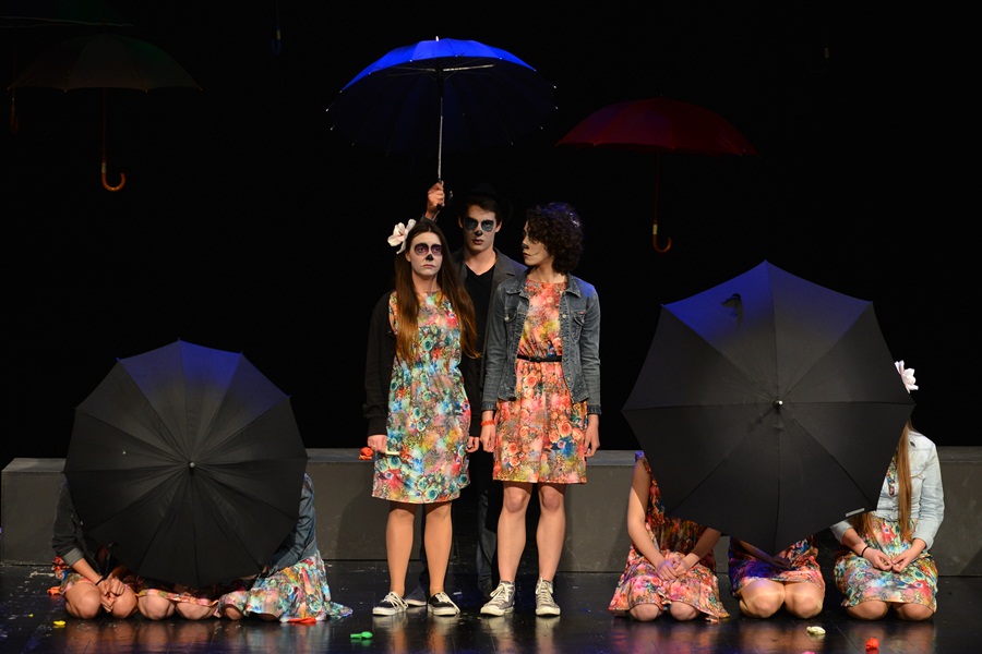 HNK Zadar: Premijera predstave “Tko i što brani”, Igrajmo se HNK Zadar: Premijera predstave “Tko i što brani”, Igrajmo se