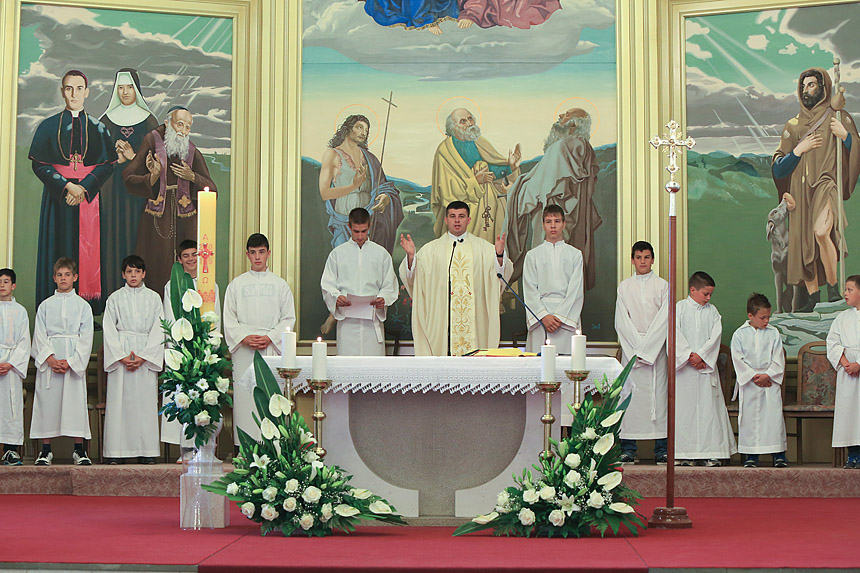 Bibinje: sakrament Prve pričesti, foto-L. Banić Bibinje: sakrament Prve pričesti, foto-L. Banić