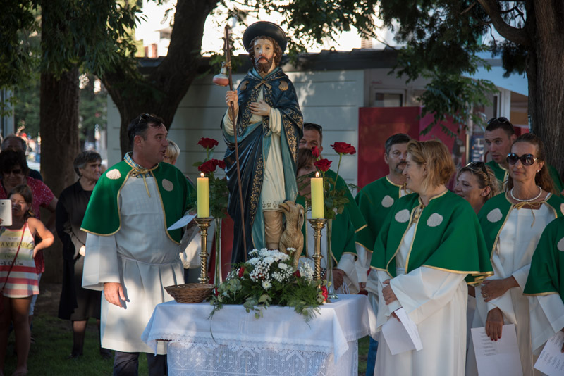 Procesija u Biogradu na blagdan sv. Roka, foto: Vinko Pešić Procesija u Biogradu na blagdan sv. Roka, foto: Vinko Pešić