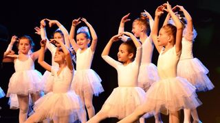 U Kazališno-koncertnoj dvorani Ivana Brlić Mažuranić započeli su Dani plesa posvećeni slavnoj hrvatskoj balerini, Brođanki, Miji Čorak Slavenskoj