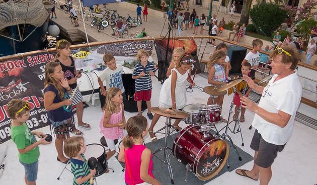 Tkon: Brod knjižara – brod kulture i ove godine oduševio