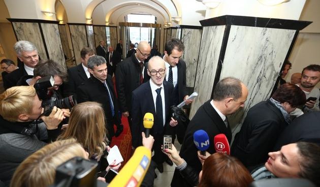 Saborski zastupnici dolaze na prvu konstituirajucu sjednicu osmog saziva Hrvatskog sabora. Robert Podolnjak. Photo: Zeljko Lukunic/PIXSELL