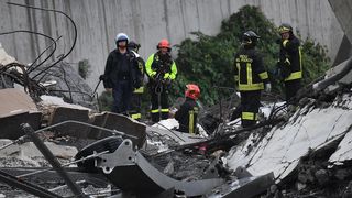 Urušio se nadvožnjak u Italiji Urušio se nadvožnjak u Italiji