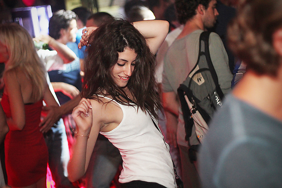 Brandon Morales u Maraschino baru (foto:Saša Čuka) Brandon Morales u Maraschino baru (foto:Saša Čuka)