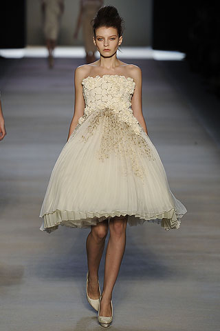 Na granici s coutureom (Moda.hr)