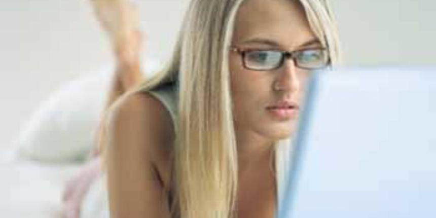 facebook,laptop (Foto: orionttechnology.com)