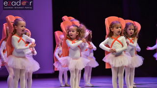 Predstava “Odgojoj” Plesne udruge Gesta u HNK Zadar