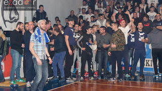 Humanitarno gledanje utakmice Zadar-Cibona (85-84) u Jazinama Humanitarno gledanje utakmice Zadar-Cibona (85-84) u Jazinama