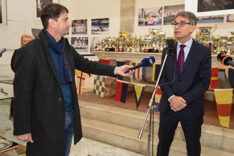 Tuna, sushi and wine festival, izložba Danijela Kolege Tuna, sushi and wine festival, izložba Danijela Kolege