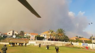 Zračne snage i vojnici gase veliki požar na Pelješcu