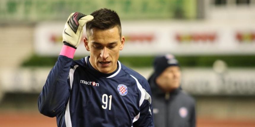 15.12.2013., stadion Poljud, Split – MAXtv 1. HNL, 20. kolo, HNK Hajduk – HNK Rijeka. Vratar Lovre Kalinic. Photo: Ivo Cagalj/PIXSELL 15.12.2013., stadion Poljud, Split – MAXtv 1. HNL, 20. kolo, HNK Hajduk – HNK Rijeka. Vratar Lovre Kalinic. Photo: Ivo Cagalj/PIXSELL