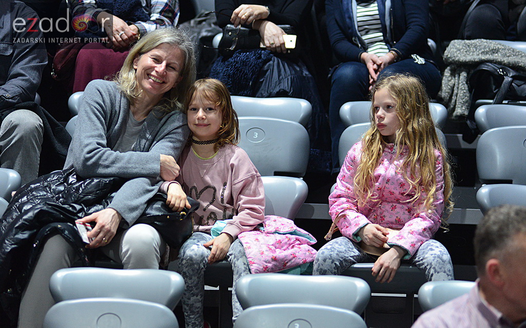 Mjuzikl Mamma Mia kazališta Komedija u dvorani Krešimir Ćosić