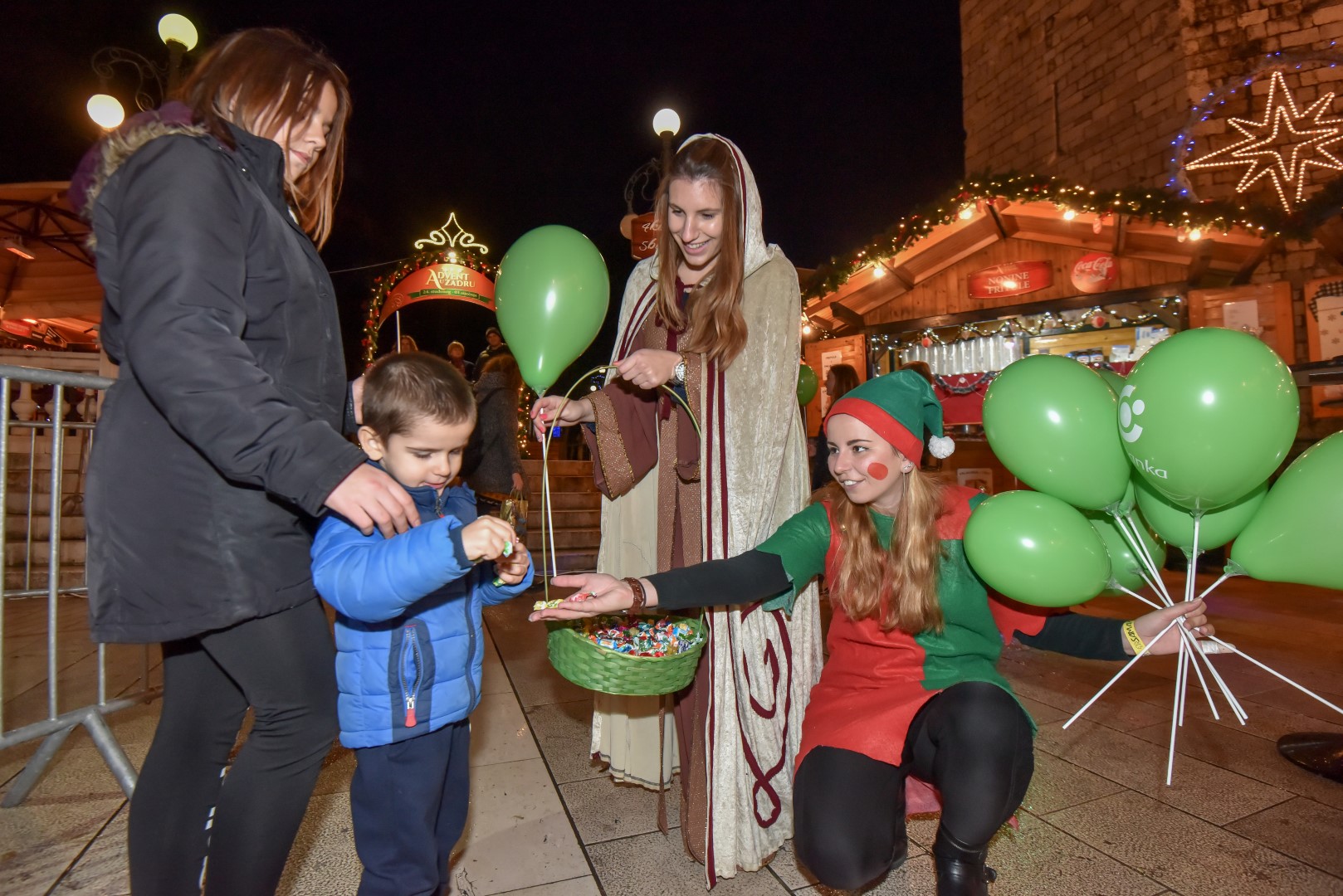 Mia Negovetić i klapa Munita oduševili na Adventu