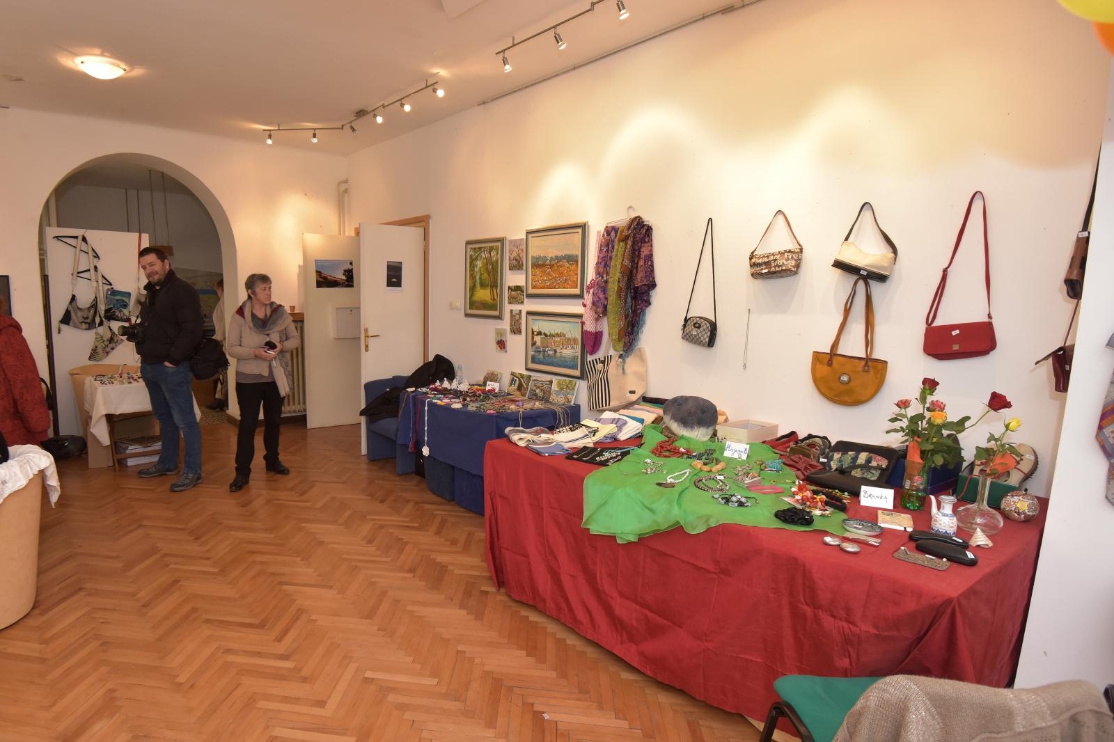 Artmarket- alternativni buvljak okupio ekipu zadarskih kreativaca i kulturnjaka